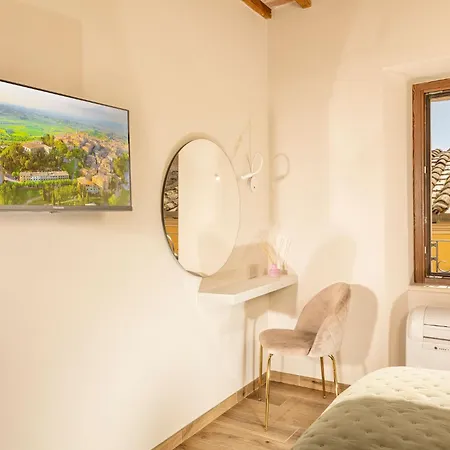 Gasthof Palazzo Falcinelli Luxury In Center With Air Conditioning And Elevator