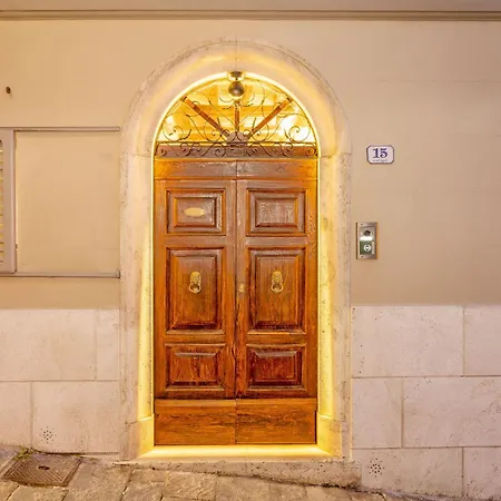Guest house Palazzo Falcinelli Luxury In Center With Air Conditioning And Elevator *