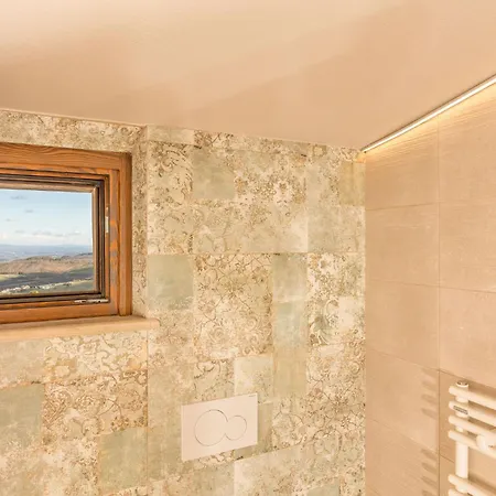 Guest house Palazzo Falcinelli Luxury In Center With Air Conditioning And Elevator