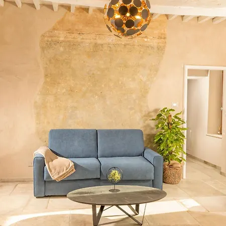 Palazzo Falcinelli Luxury In Center With Air Conditioning And Elevator Guest house Montepulciano