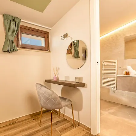 Palazzo Falcinelli Luxury In Center With Air Conditioning And Elevator